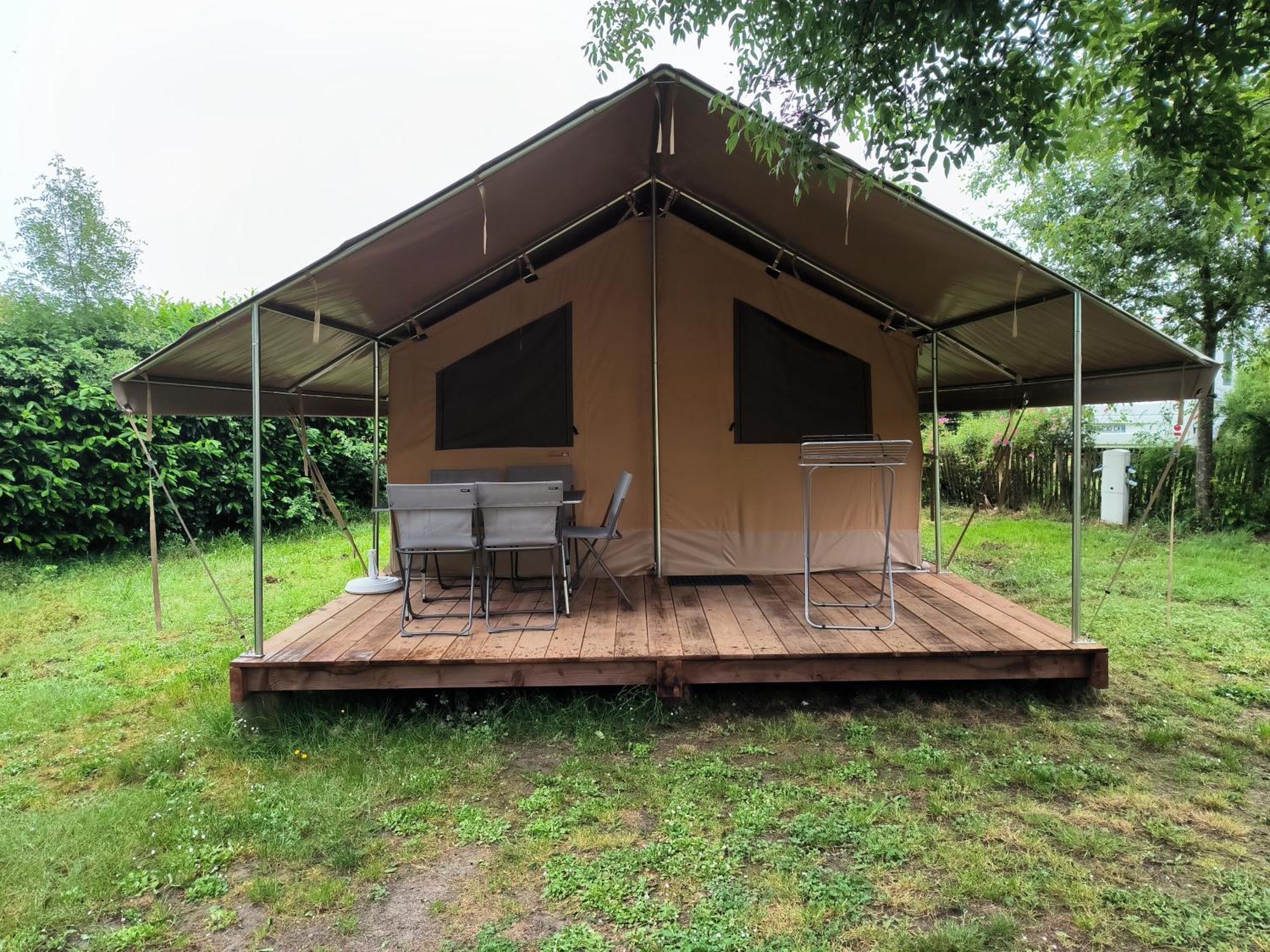 Camping Onlycamp Du Moulin Clisson Exteriör bild